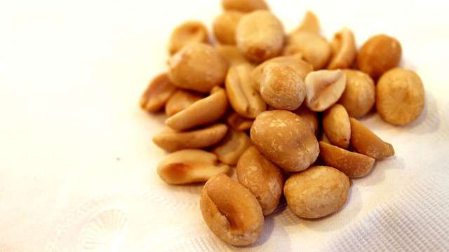 Measuring the Color of Peanut Butter to Ensure Product Quality and