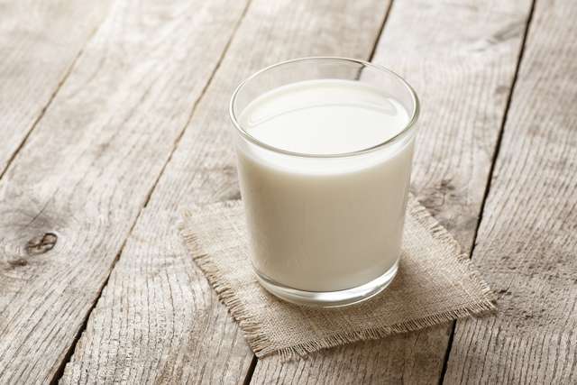 color-of-almond-milk-3.jpg