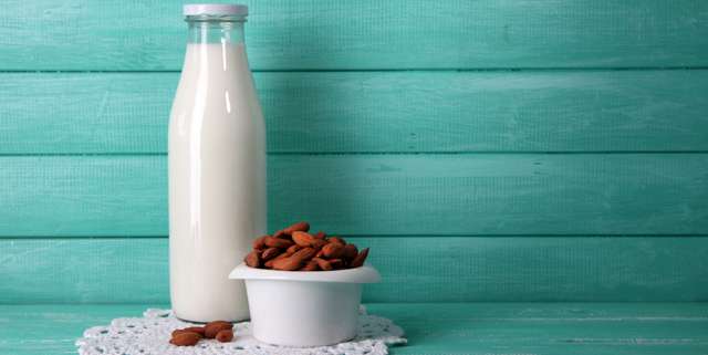 color-of-almond-milk.jpg